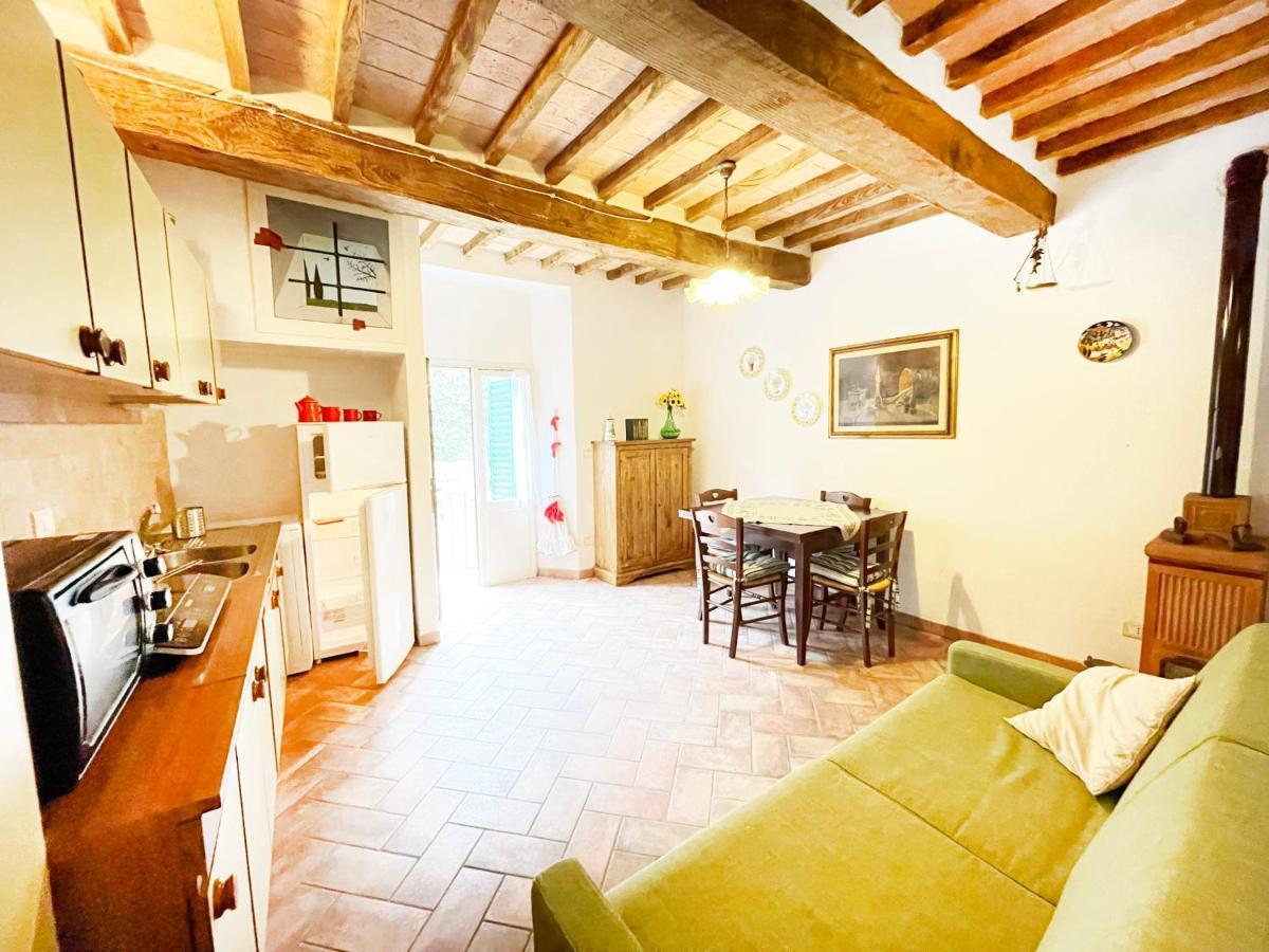 Angolino Appartamento In Centro E Terme A 10 Min San Quirico dʼOrcia Exterior foto