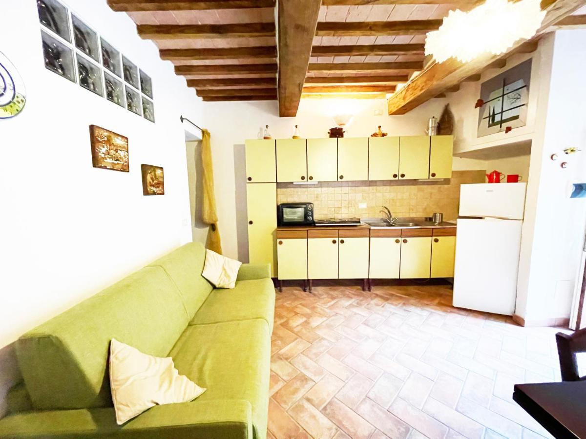 Angolino Appartamento In Centro E Terme A 10 Min San Quirico dʼOrcia Exterior foto