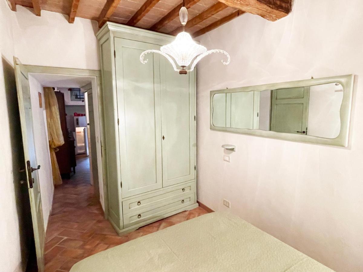 Angolino Appartamento In Centro E Terme A 10 Min San Quirico dʼOrcia Exterior foto